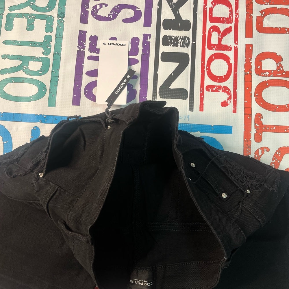 Cooper 9 black denim shorts Sz Various