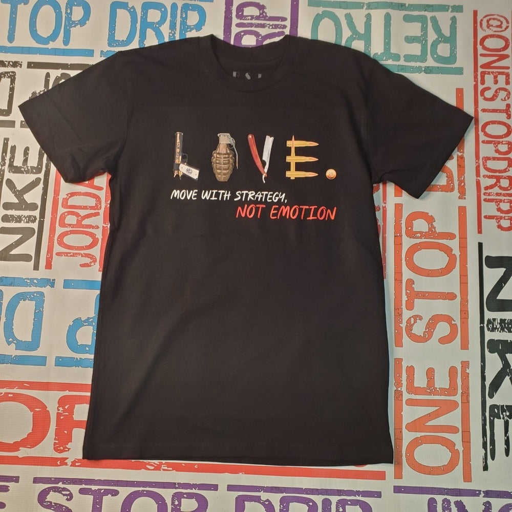 Love graphic tee Sz Various