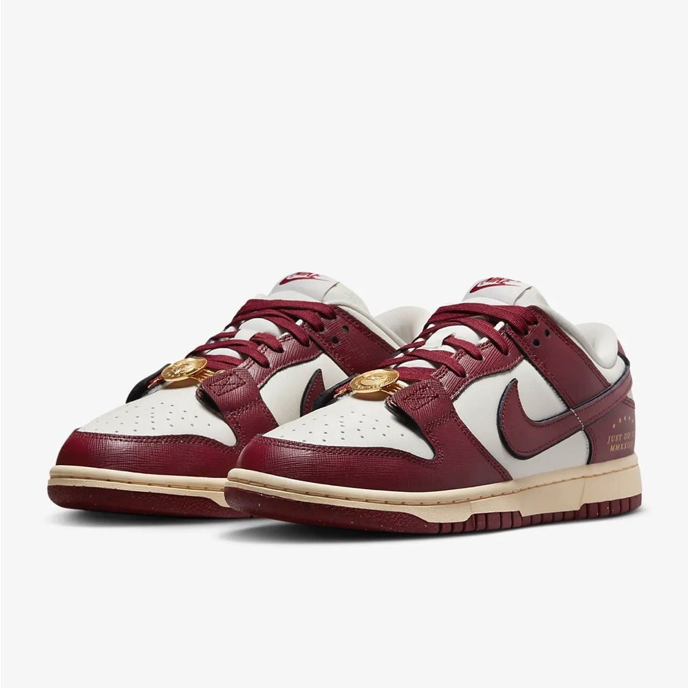 Nike dunks Sz various womens muti colors