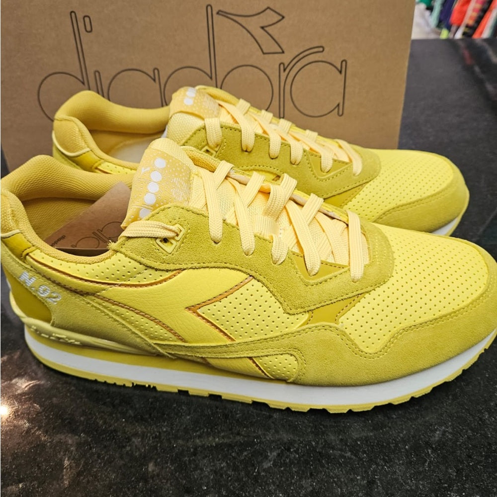 Sz various yellow diadora NWB