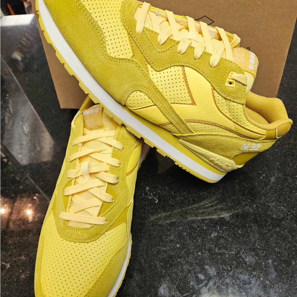 Sz various yellow diadora NWB