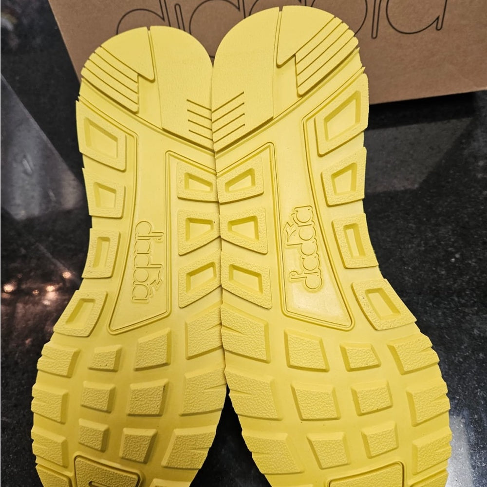 Sz various yellow diadora NWB