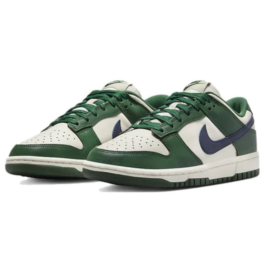 Nike women’s dunks Sz Various