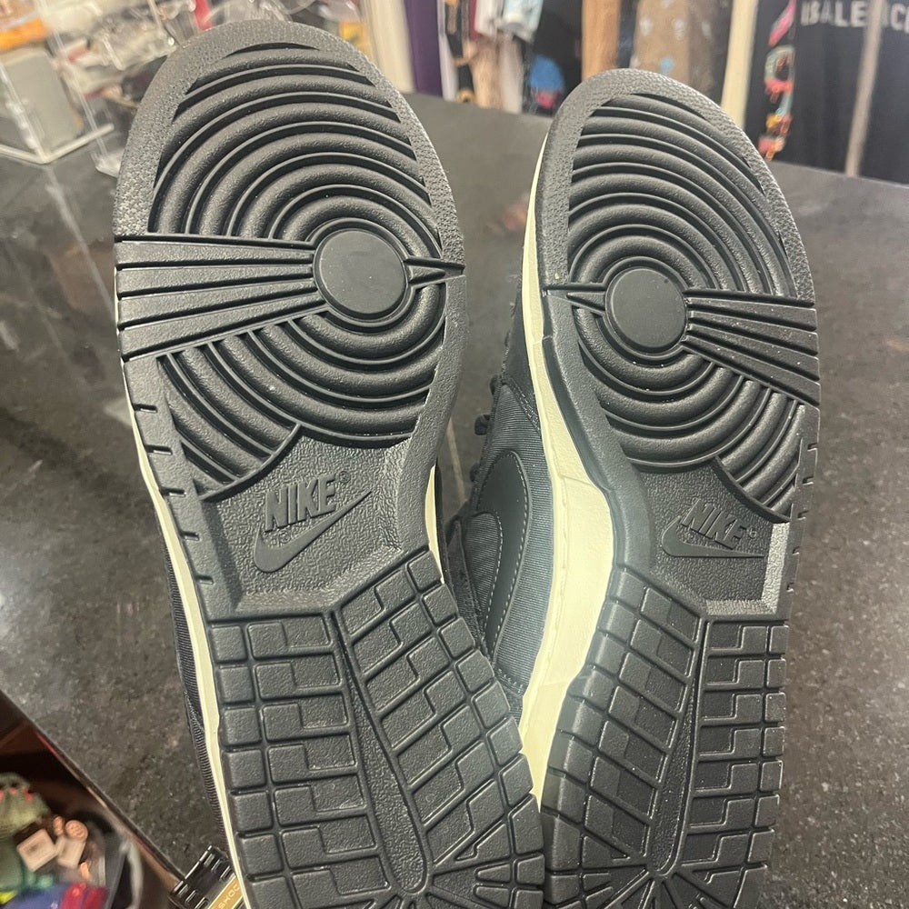 Sz various Nike dunks black lows