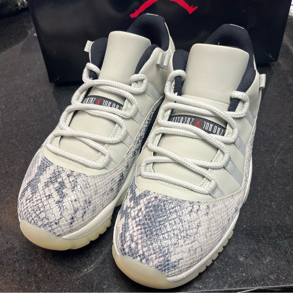The Air Jordan 11 Low LE “Snakeskin” sz 11.5