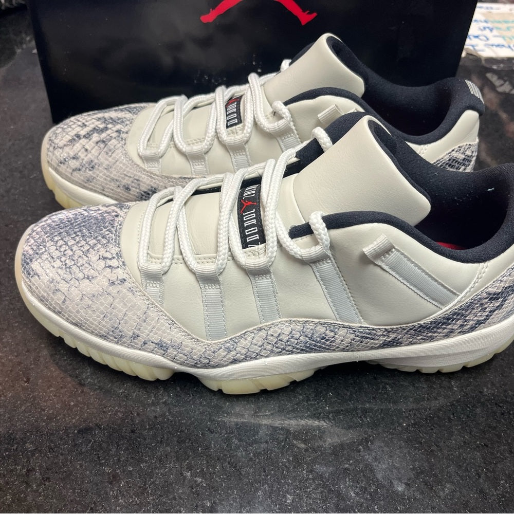 The Air Jordan 11 Low LE “Snakeskin” sz 11.5
