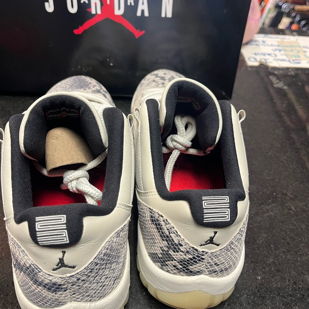 The Air Jordan 11 Low LE “Snakeskin” sz 11.5