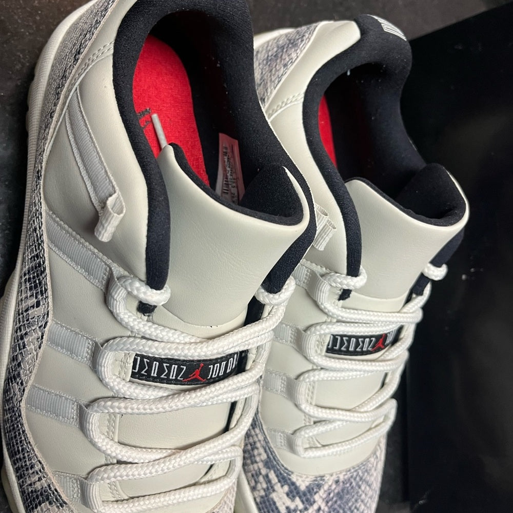 The Air Jordan 11 Low LE “Snakeskin” sz 11.5