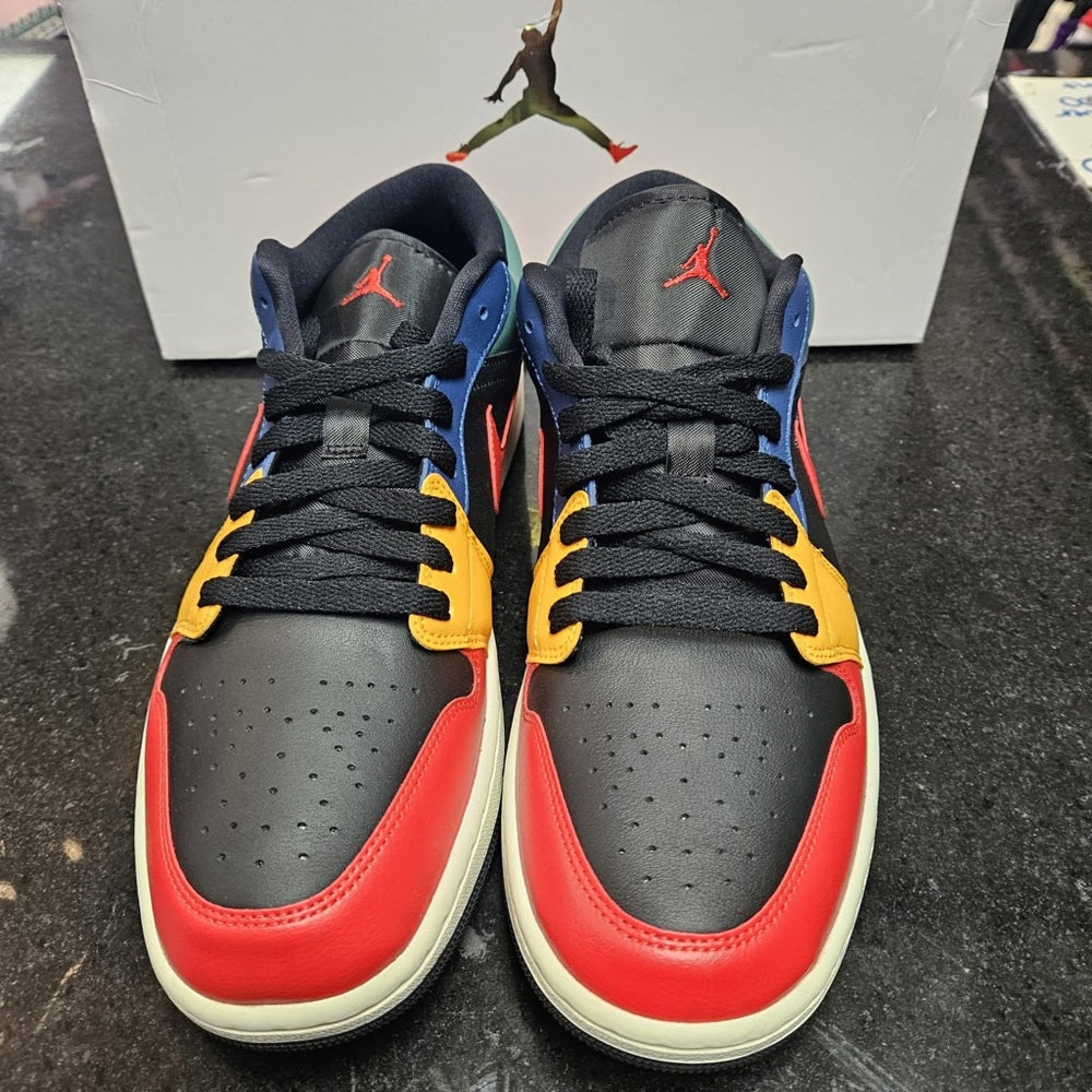 Sz 12 Jordan 1 Low SE "Black/Fire Red/Taxi/French Blue