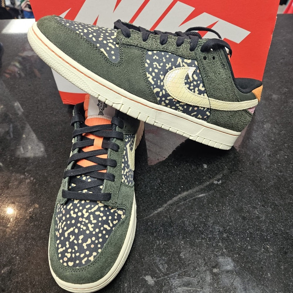 Sz various Nike Dunk Low Rainbow Trout FN7523-300 Men's