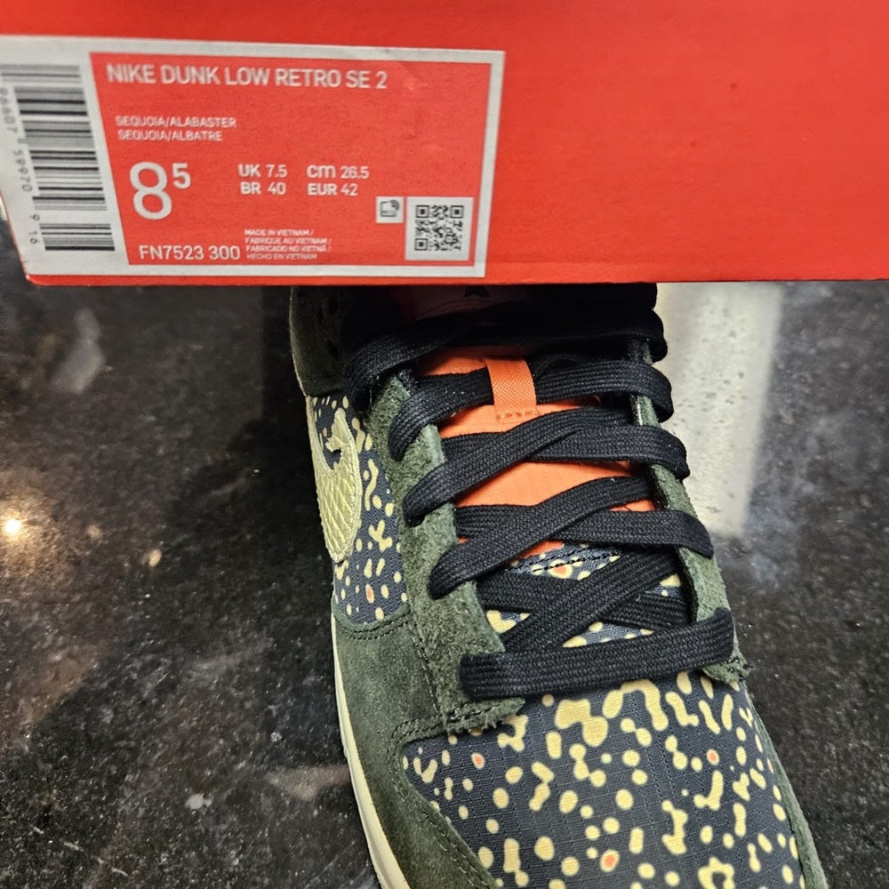 Sz various Nike Dunk Low Rainbow Trout FN7523-300 Men's