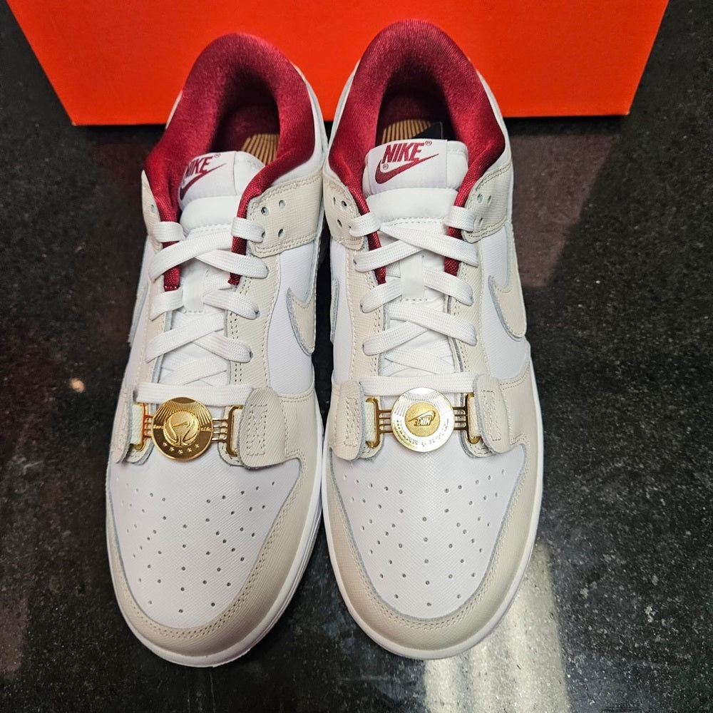 Sz Various Nike Dunk Low SE
Just Do It White Phantom (Women's)