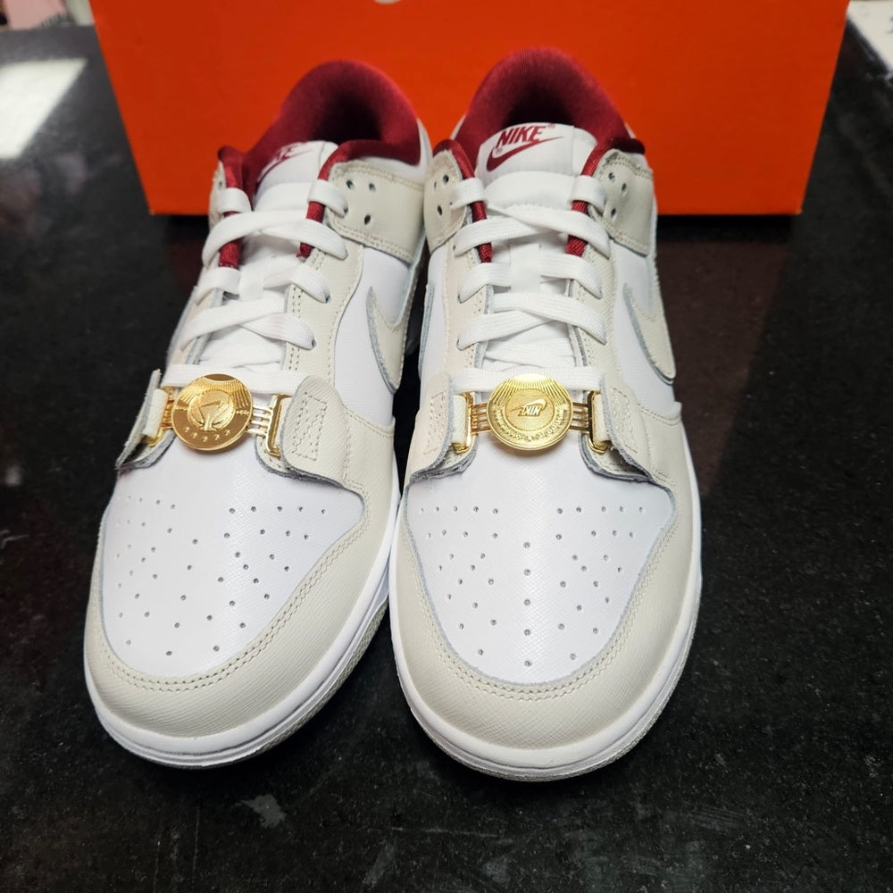 Sz Various Nike Dunk Low SE
Just Do It White Phantom (Women's)