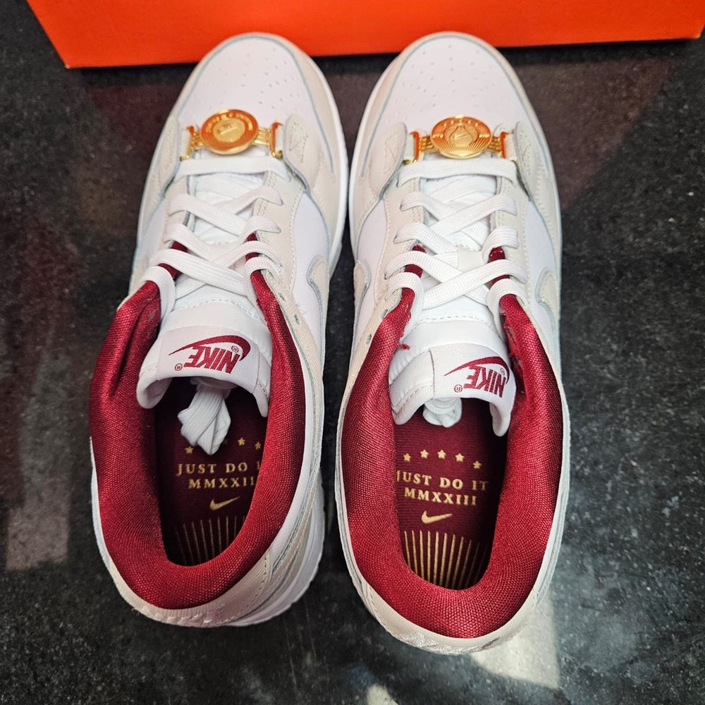 Sz Various Nike Dunk Low SE
Just Do It White Phantom (Women's)