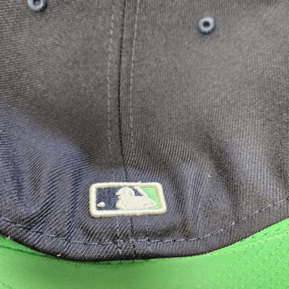 Atlanta braves fitted cap sz 7 1/8