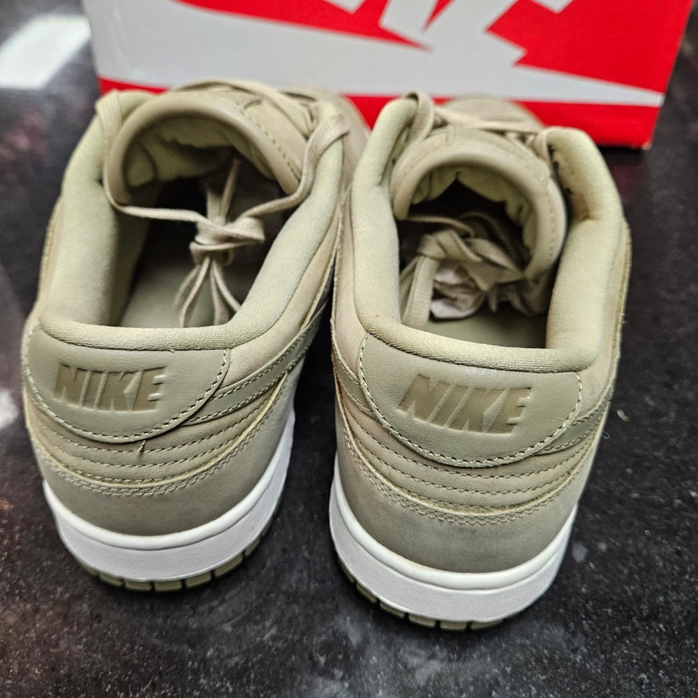Sz various NIKE DUNK LOW WMNS PREMIUM 'NEUTRAL OLIVE' unisex’s