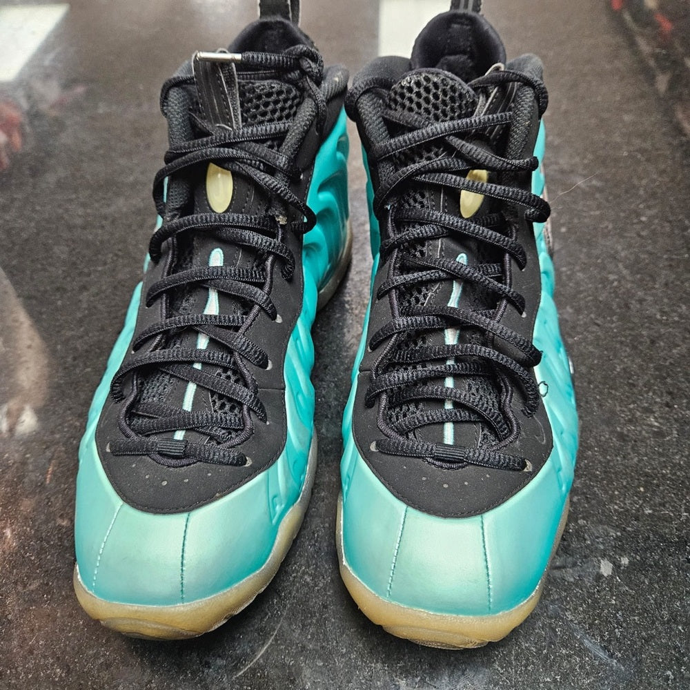 Sz 7y teal foam posit good condition
