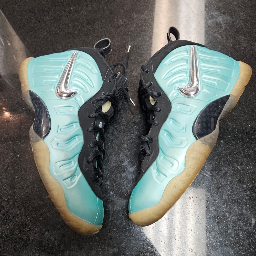 Sz 7y teal foam posit good condition