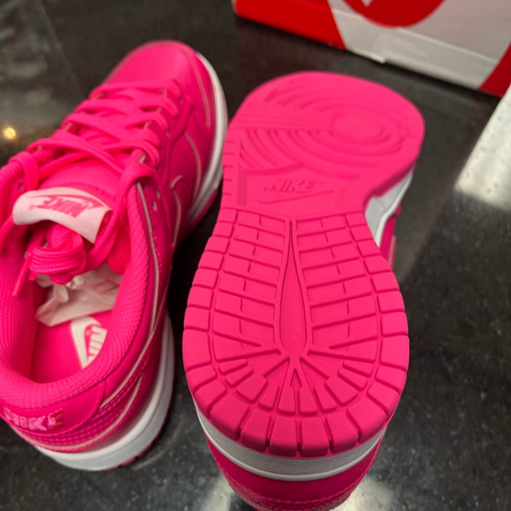 WMNS DUNK LOW
"Hot Pink" sz 7.5