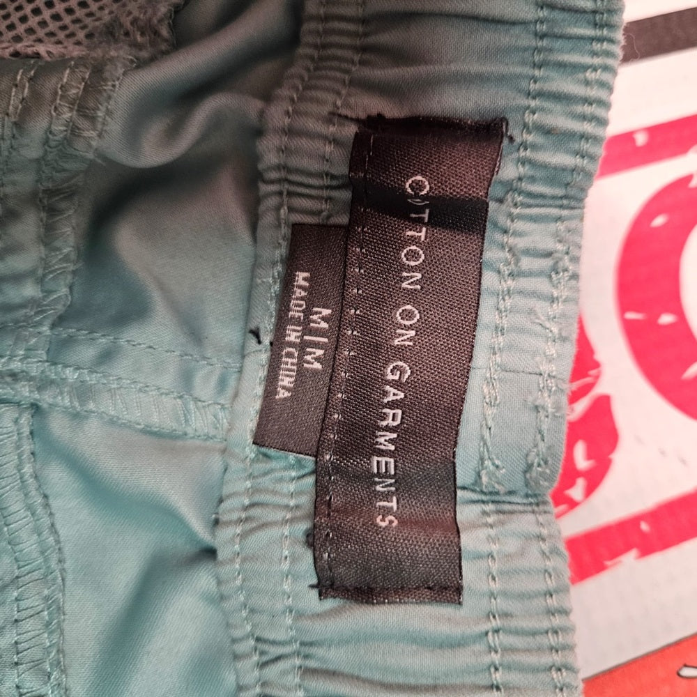 Cotton on green shorts Sz various
