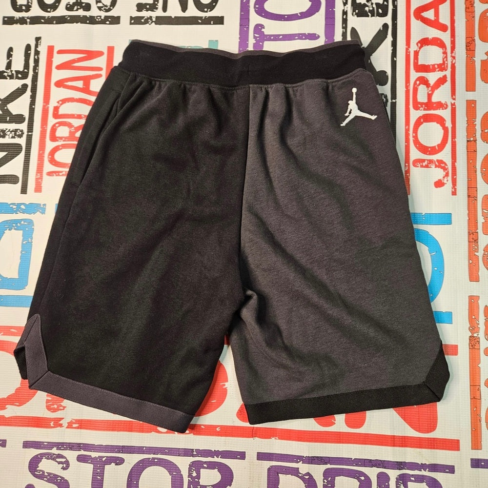 Sz large kids Jordan shorts