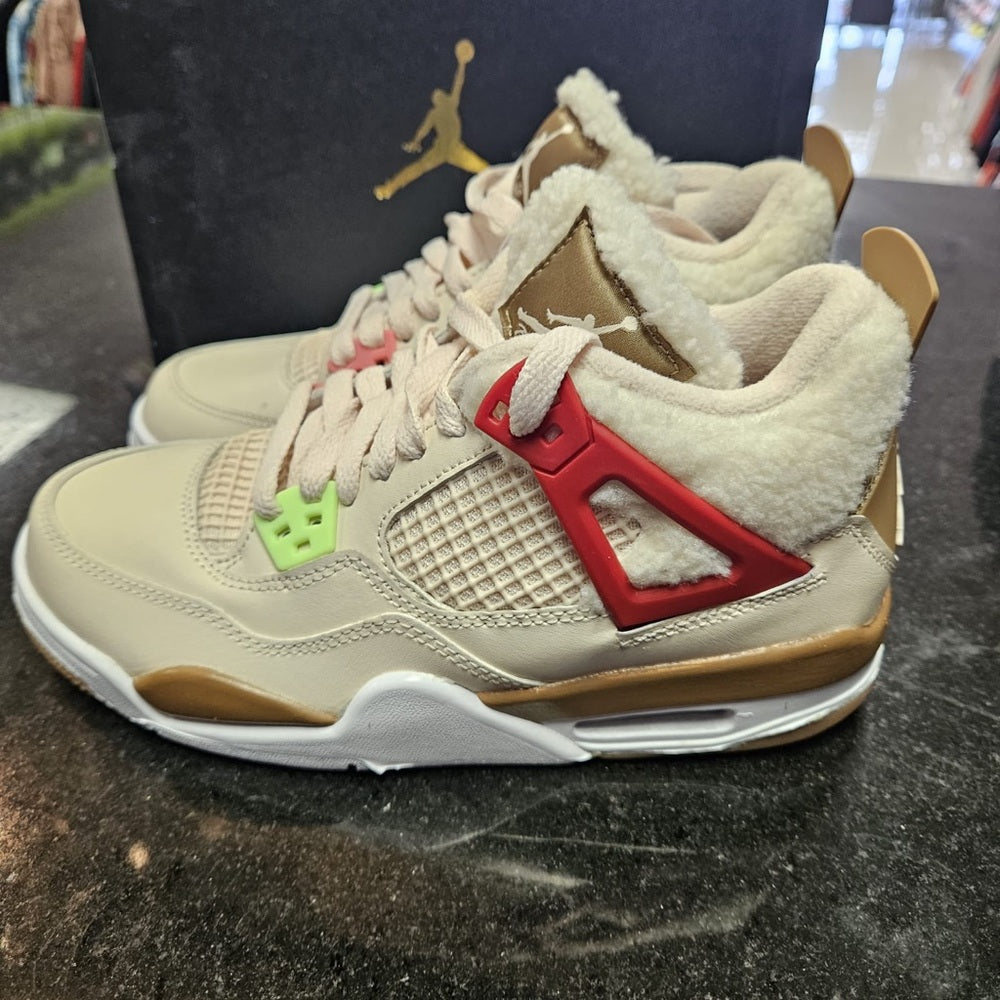 Sz 5y  wild things retro 4s DH0572 264