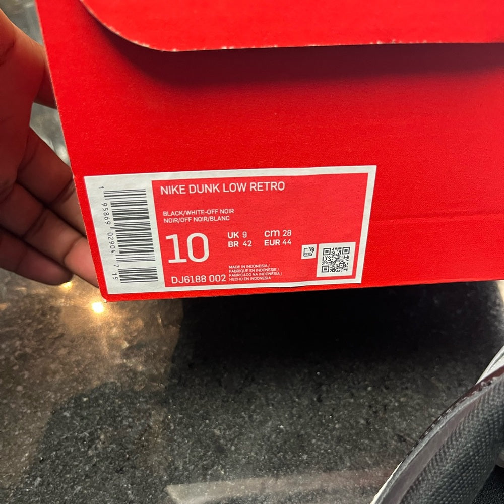 Nike Dunk Low “Off Noir” sz 10