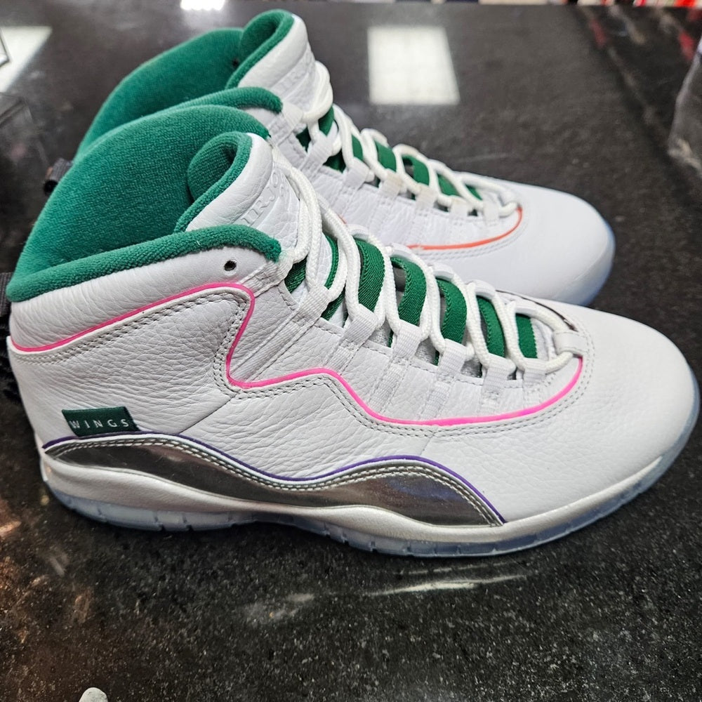 Sz 8 Jordan retro 10 wings