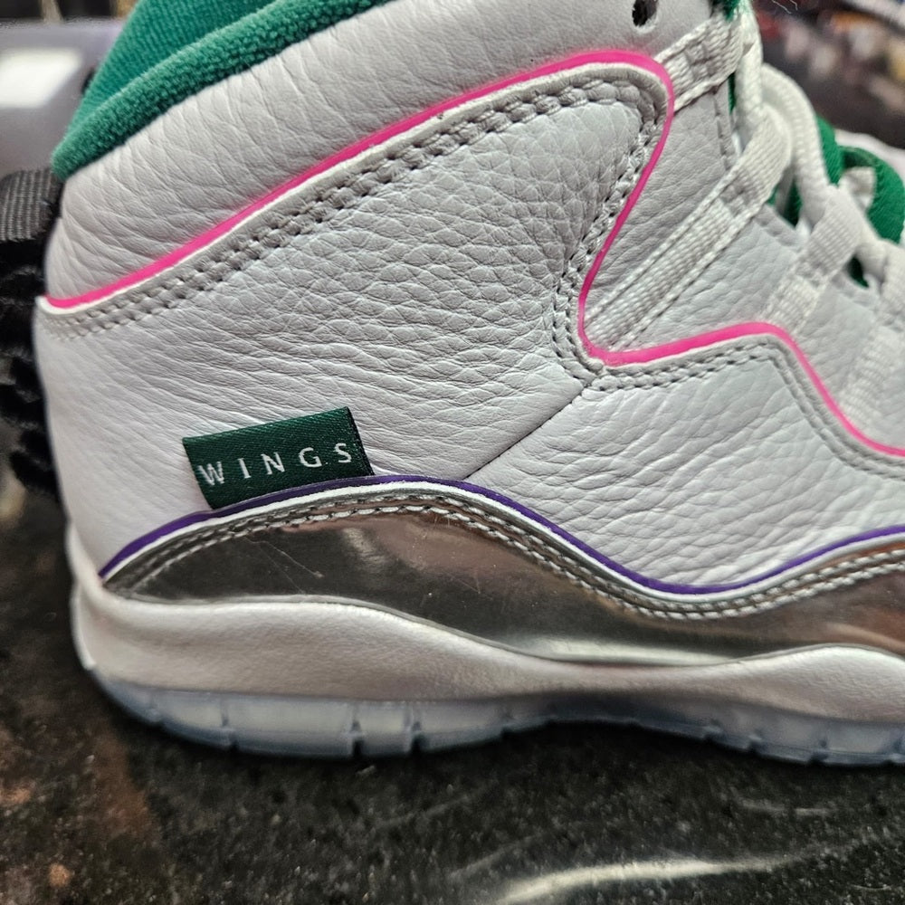 Sz 8 Jordan retro 10 wings