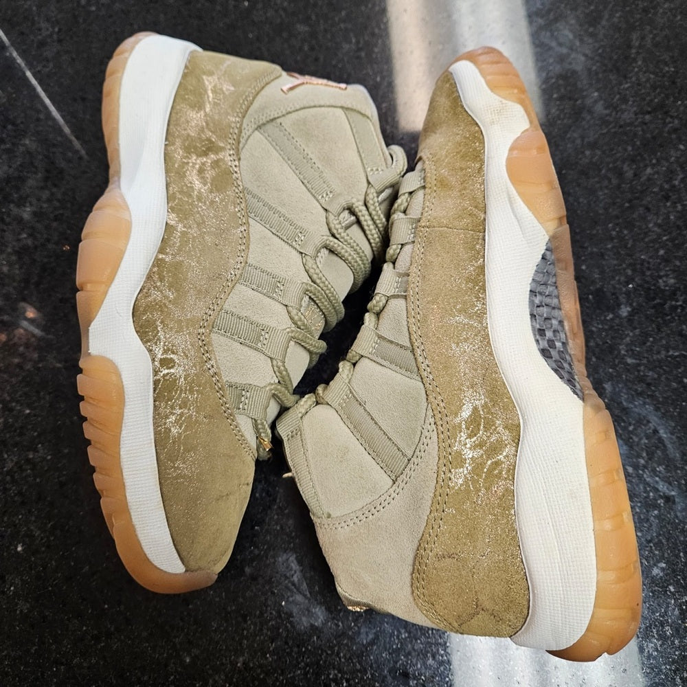 Sz 7 WMNS AIR JORDAN 11 RETRO
"Neutral Olive"