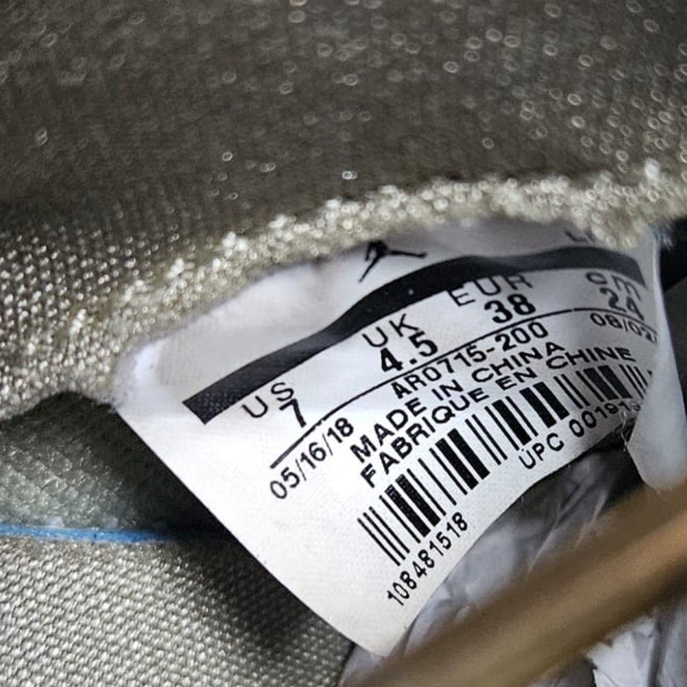 Sz 7 WMNS AIR JORDAN 11 RETRO
"Neutral Olive"