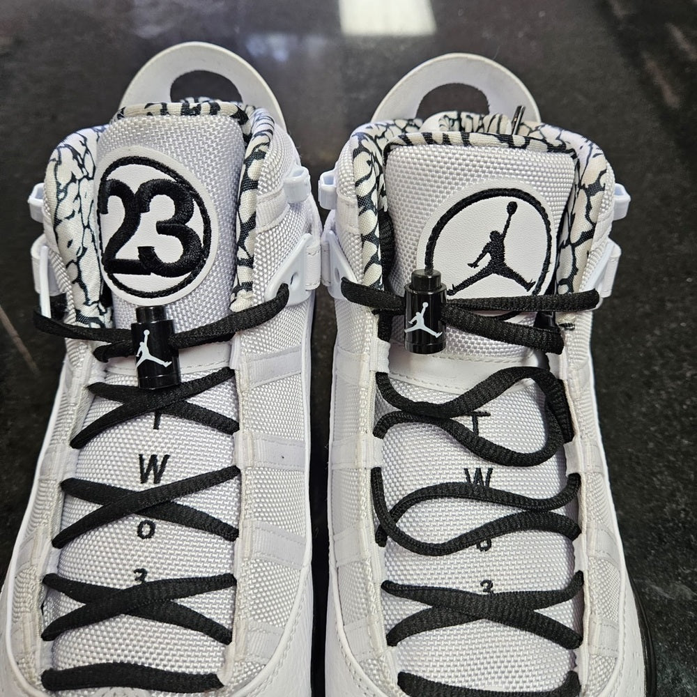 Sz 8.5 Jordan 6 rings white & black