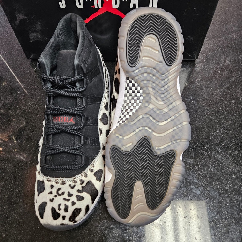 Sz Various AIR JORDAN 11 WMNS
"Animal Instinct"