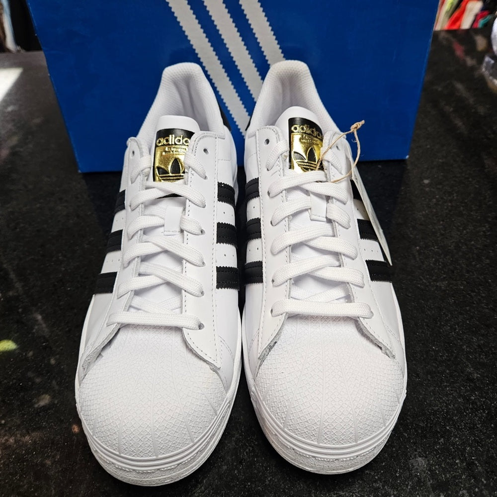 Sz various adidas white shell toe