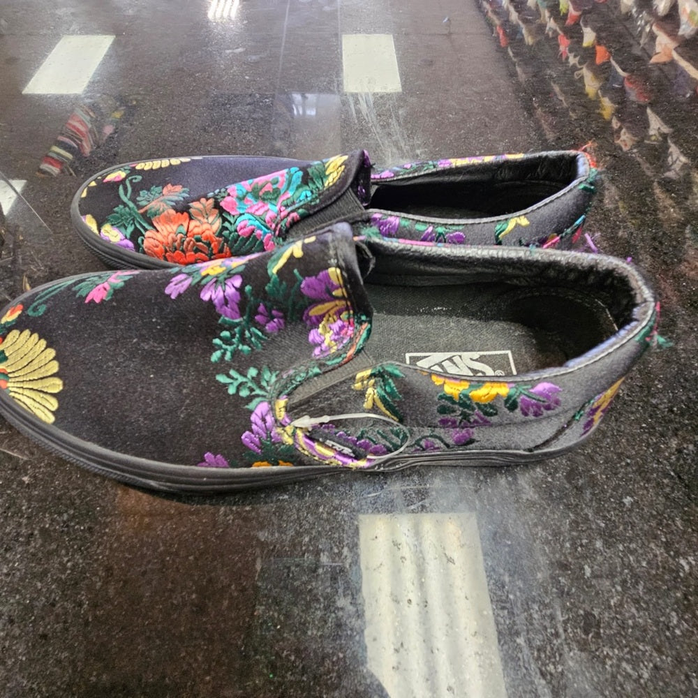 Vans sz 6.5women loafers muti colors