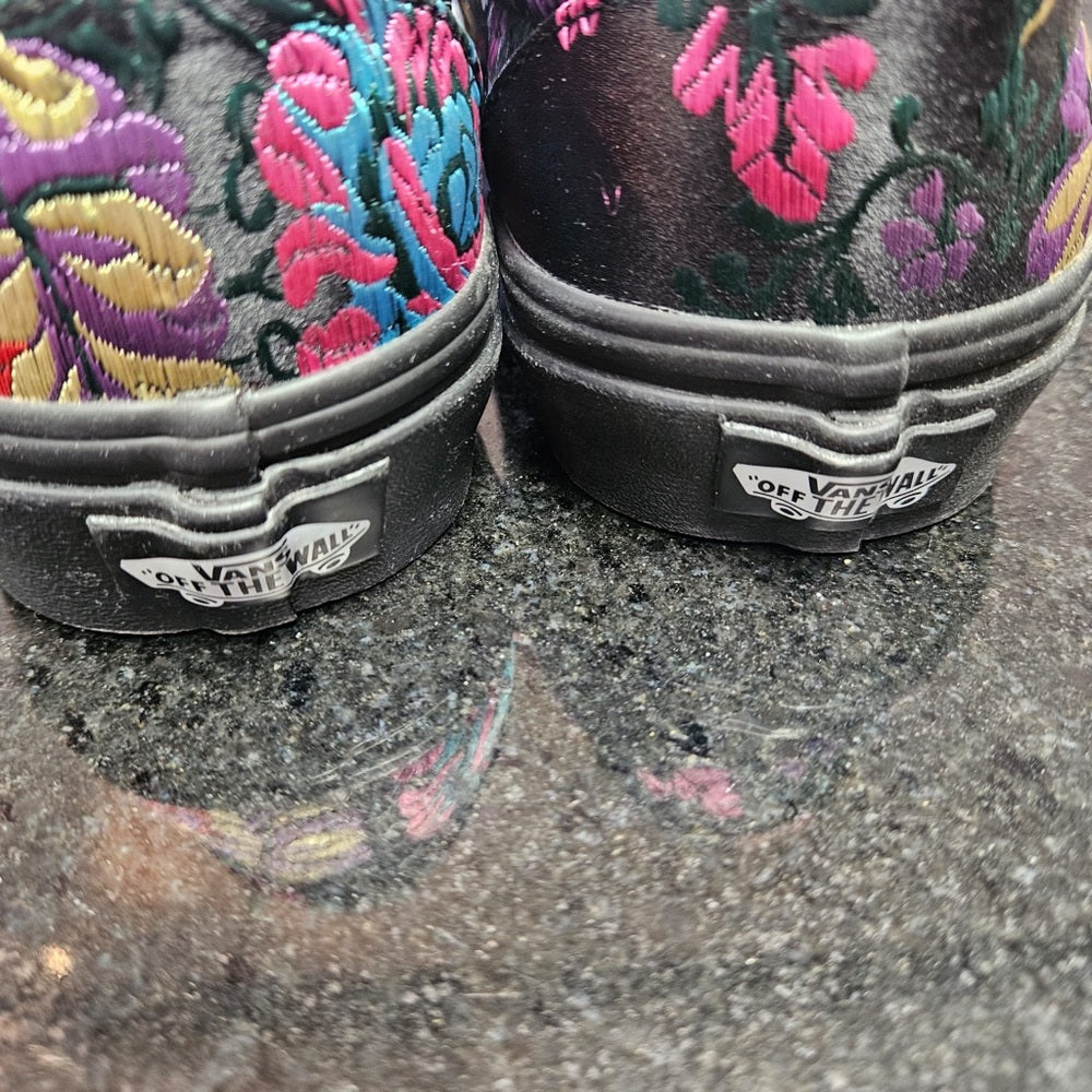 Vans sz 6.5women loafers muti colors