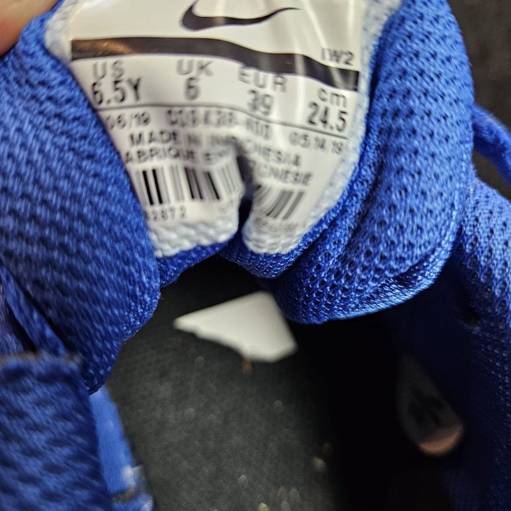 Sz 6.5 nike blue running shoes