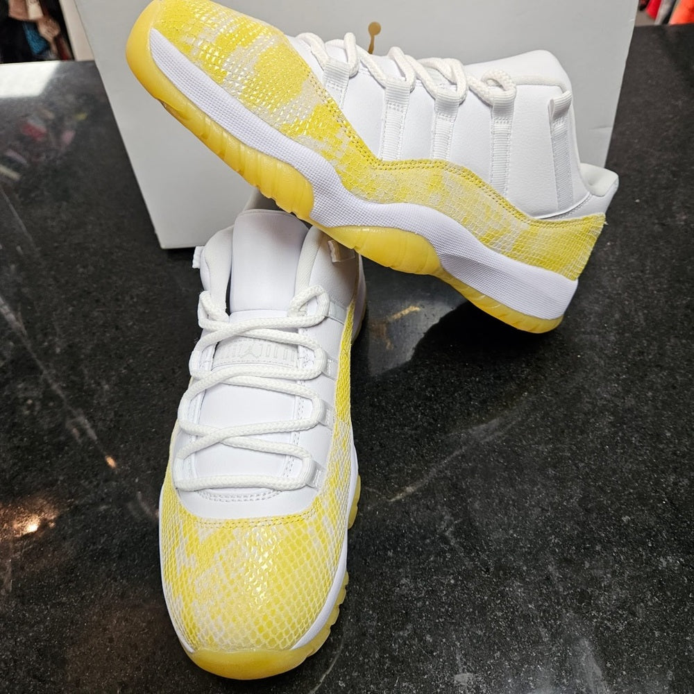 Sz various Wmns Air Jordan 11 Low 'Yellow Snakeskin'