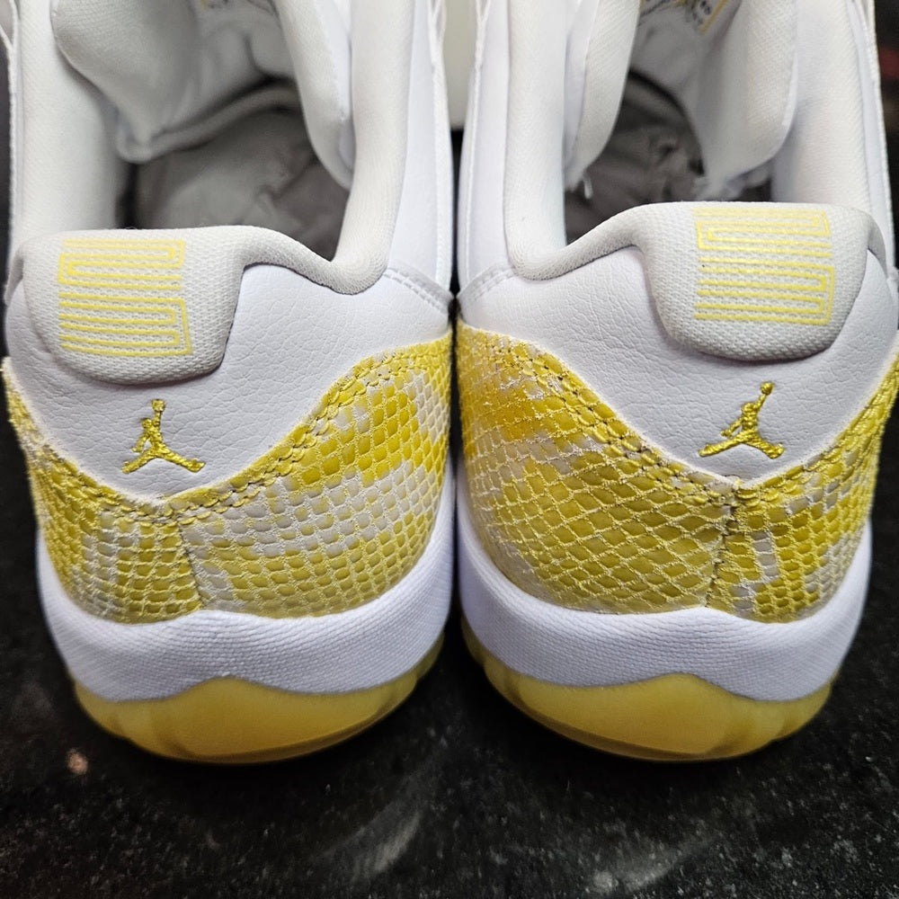 Sz various Wmns Air Jordan 11 Low 'Yellow Snakeskin'
