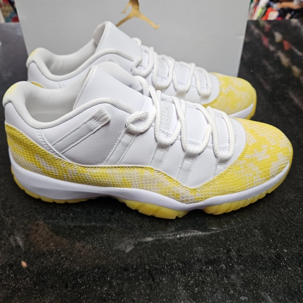 Sz various Wmns Air Jordan 11 Low 'Yellow Snakeskin'