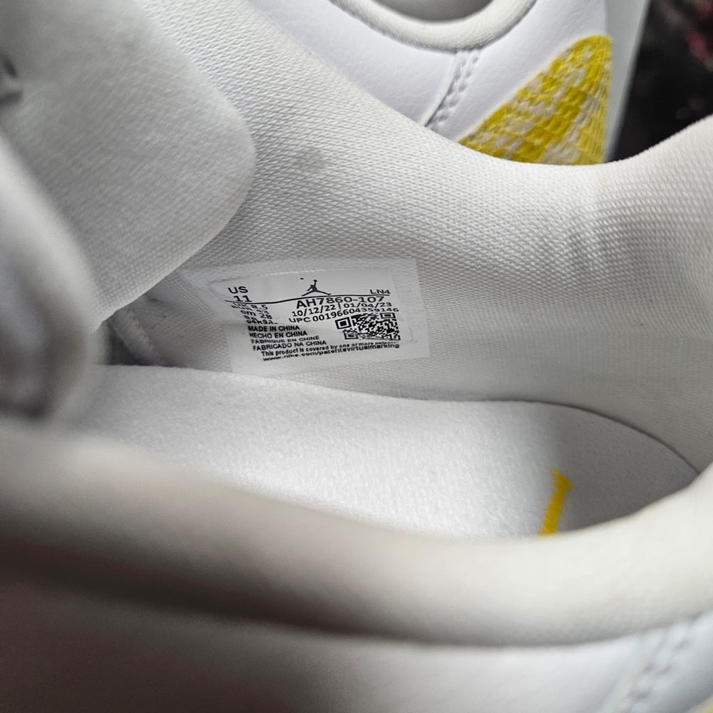 Sz various Wmns Air Jordan 11 Low 'Yellow Snakeskin'