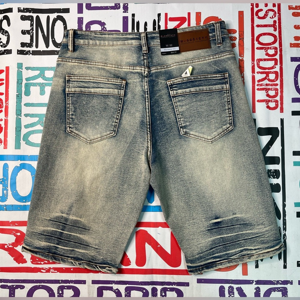 Sz 32 rhymestone design light denim