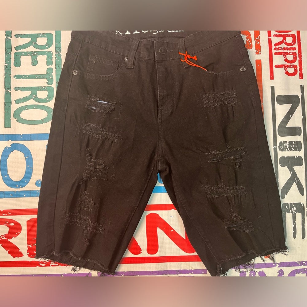 Sz 30 kilogram black shorts ripped