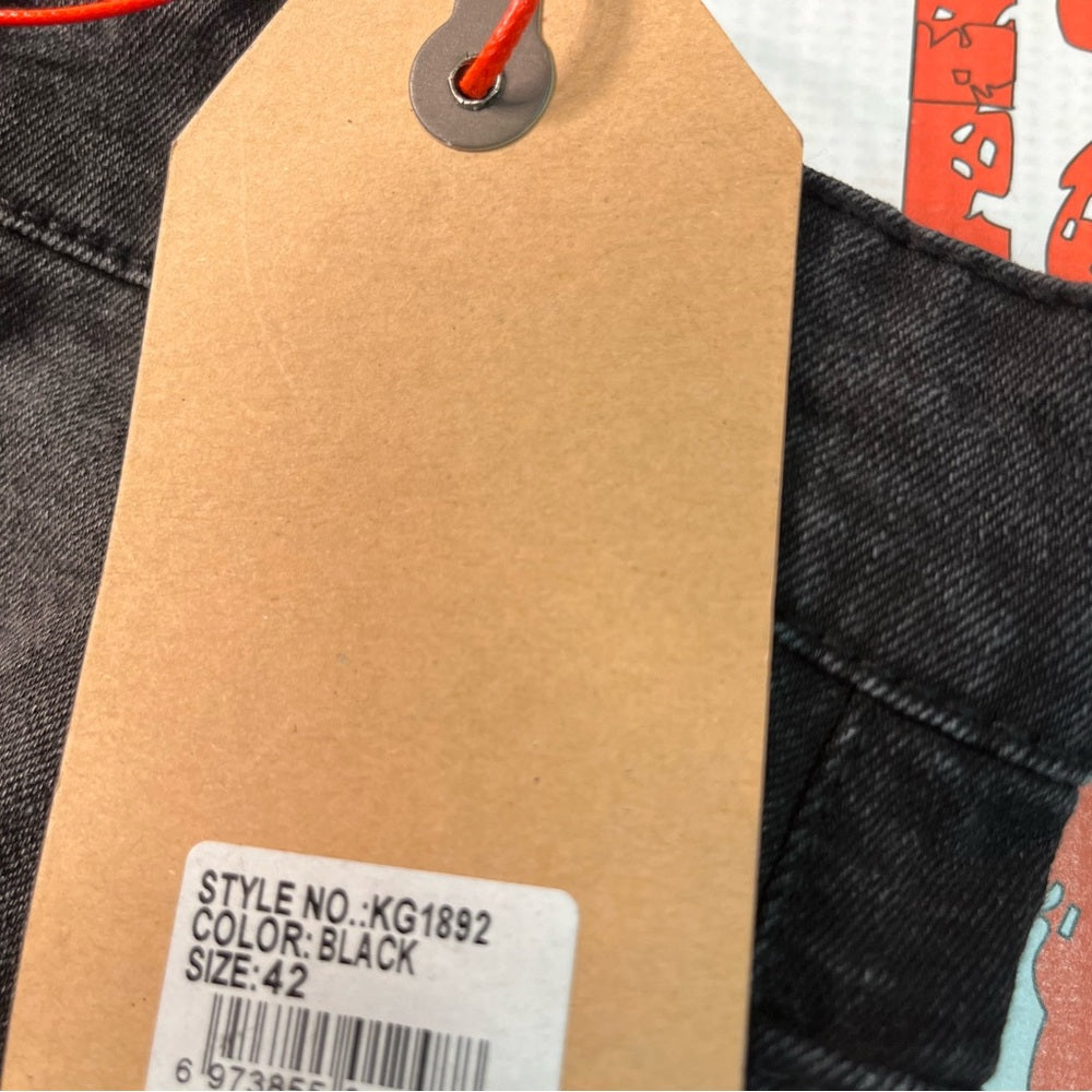 Sz 42 black kilogram jean shorts