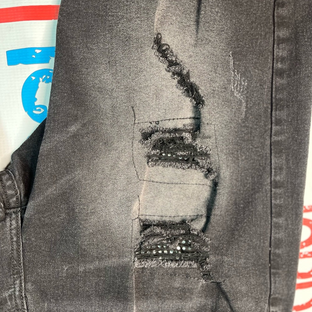 Sz 42 black kilogram jean shorts