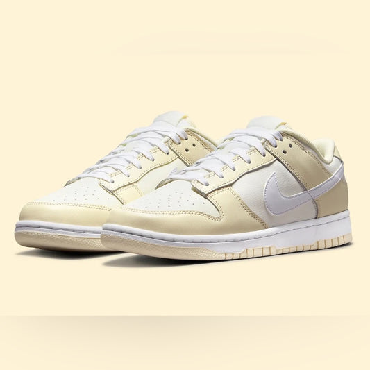 COCONUT MILK/WHITE-SAIL sz 8 dunk lows