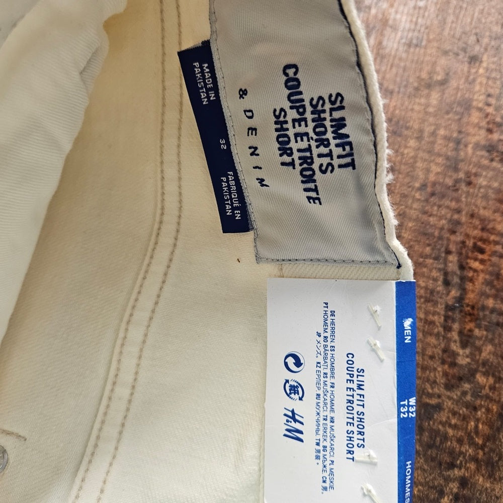Sz 32 white H&M denim jean shorts