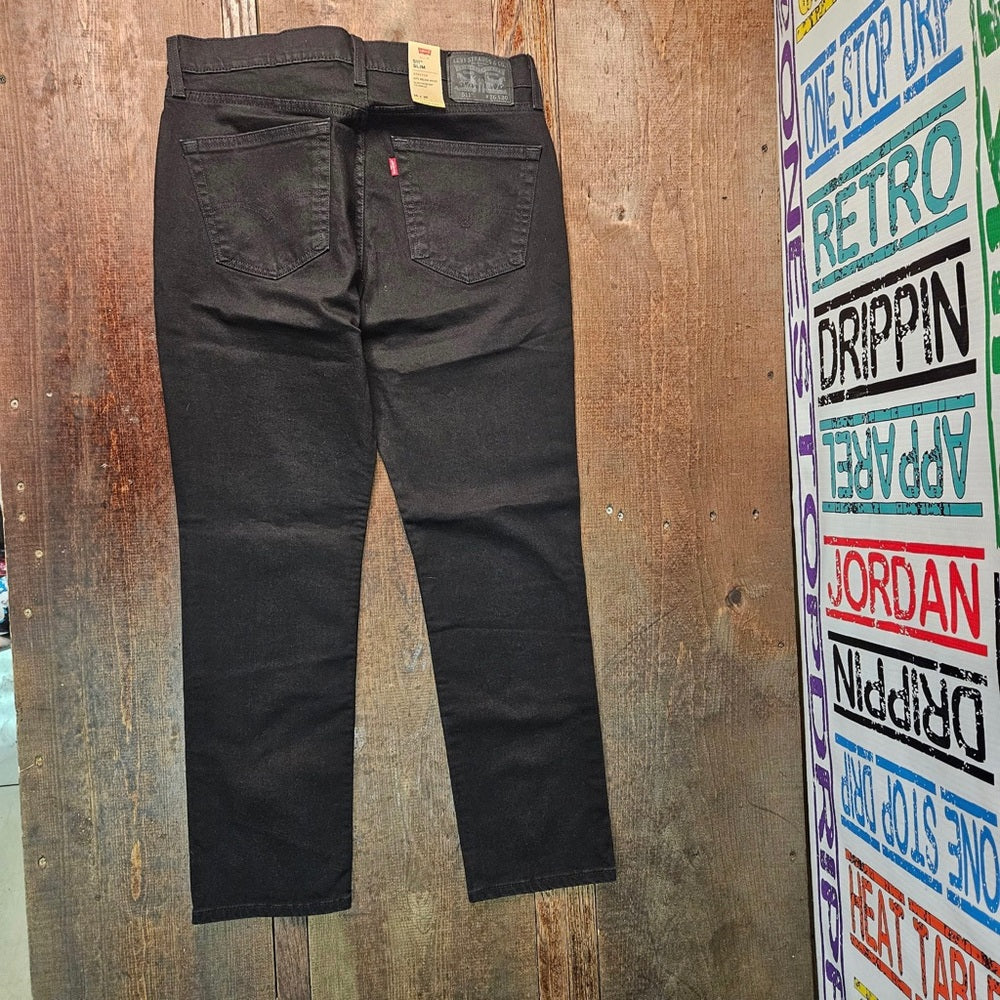 Sz 36x30 Levi black jean pants