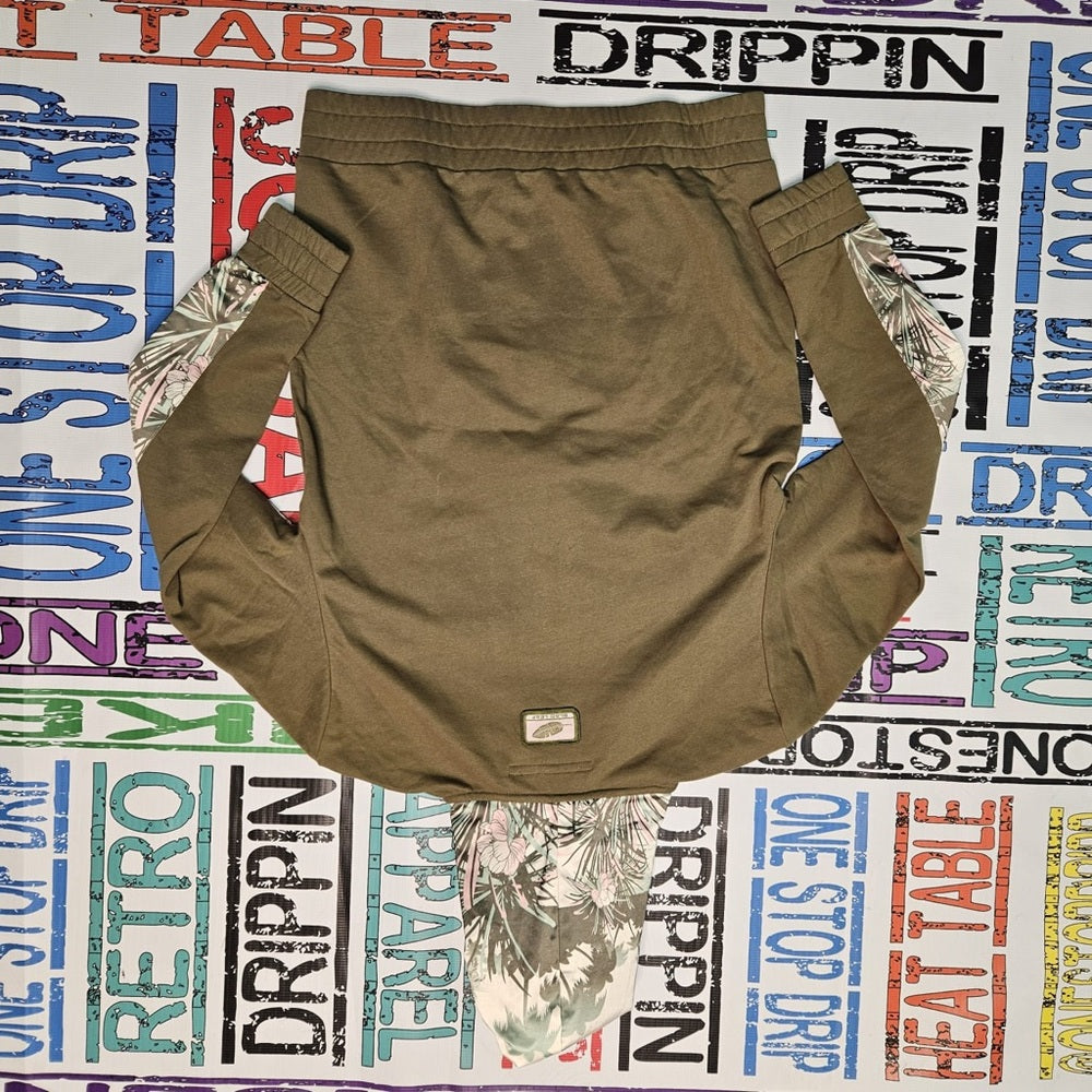 Blac leaf 2 piece tracksuit Sz various