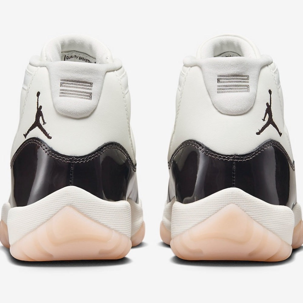 AIR JORDAN 11 RETRO - "NEAPOLITAN"     SZ VARIOUS